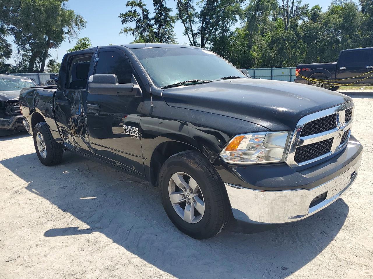 2022 RAM 1500 CLASSIC SLT — снимка 4