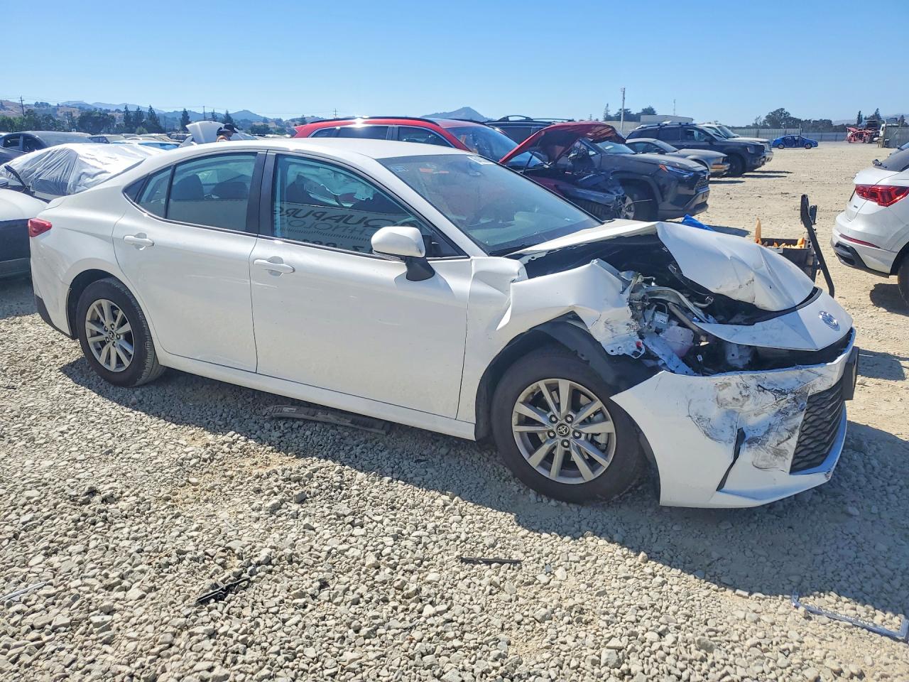 2026 TOYOTA CAMRY LE — снимка 4