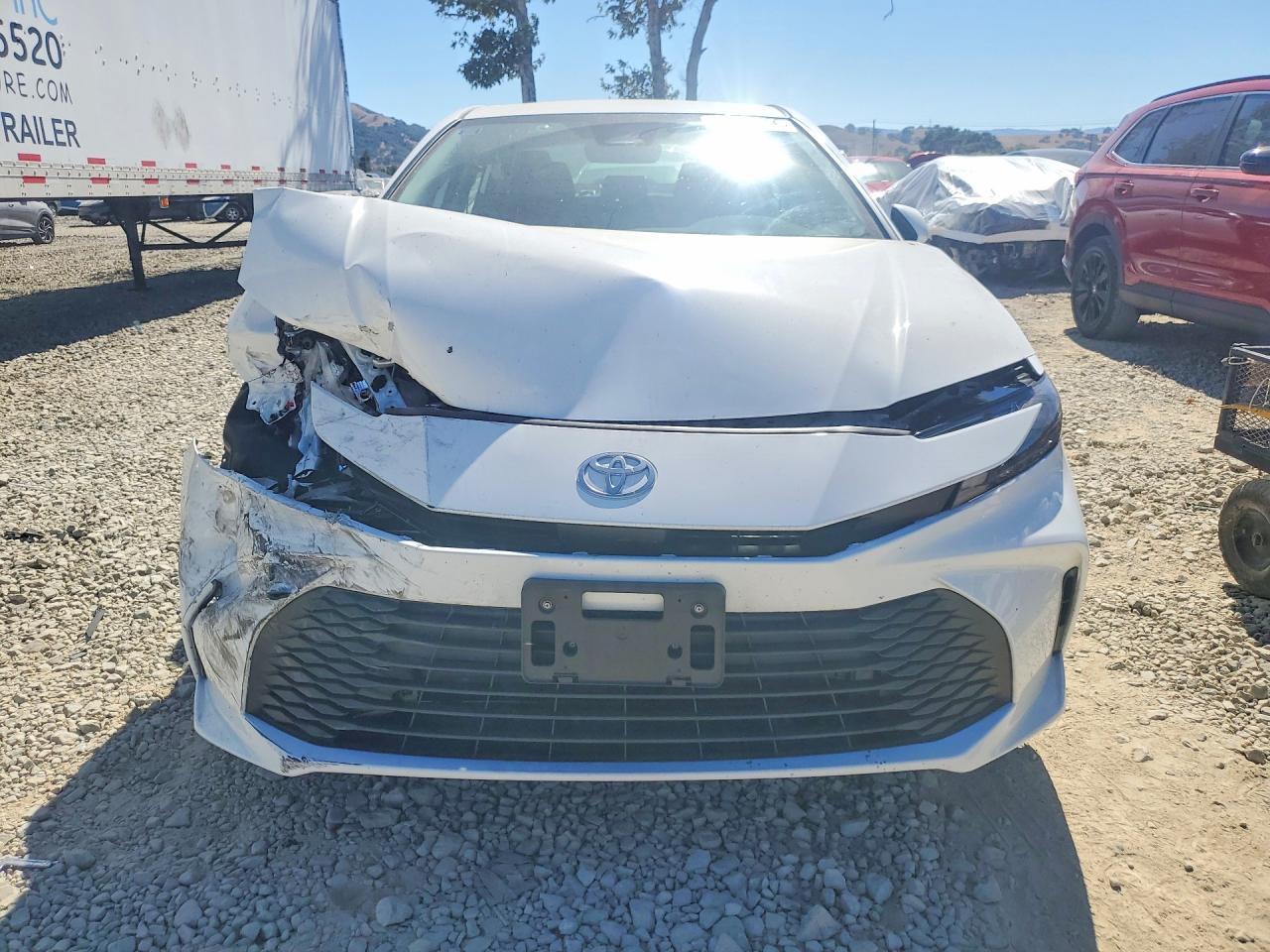 2026 TOYOTA CAMRY LE — снимка 5
