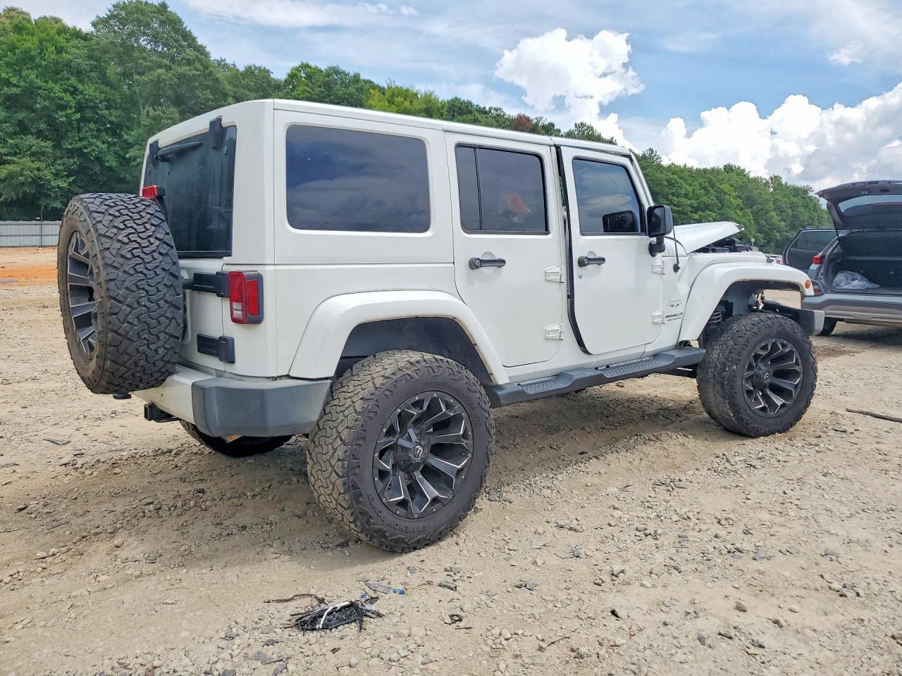 2017 JEEP WRANGLER UNLIMITED SAHARA — снимка 3