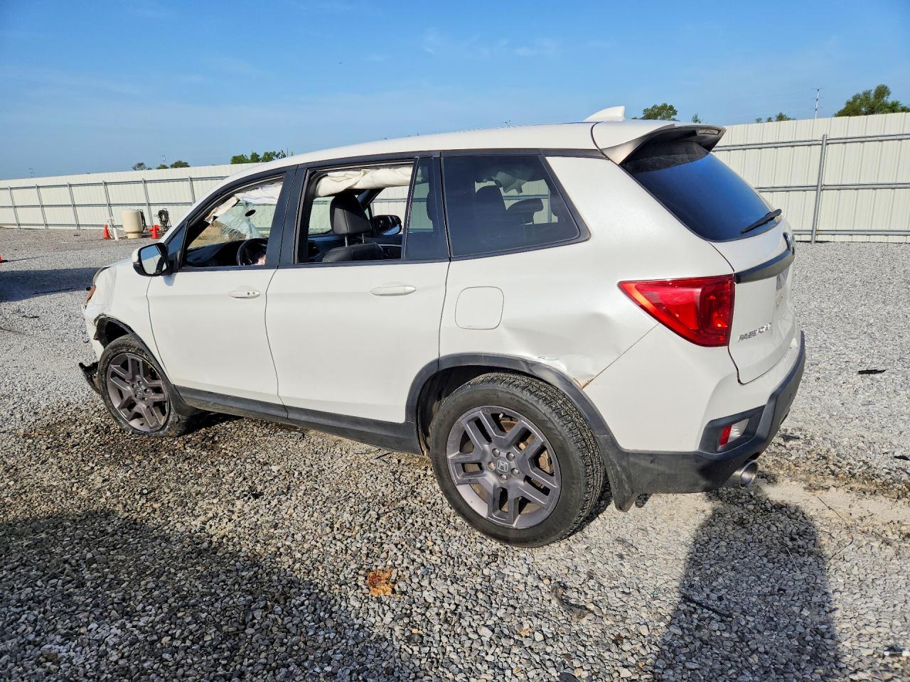 2022 HONDA PASSPORT EXL — снимка 2