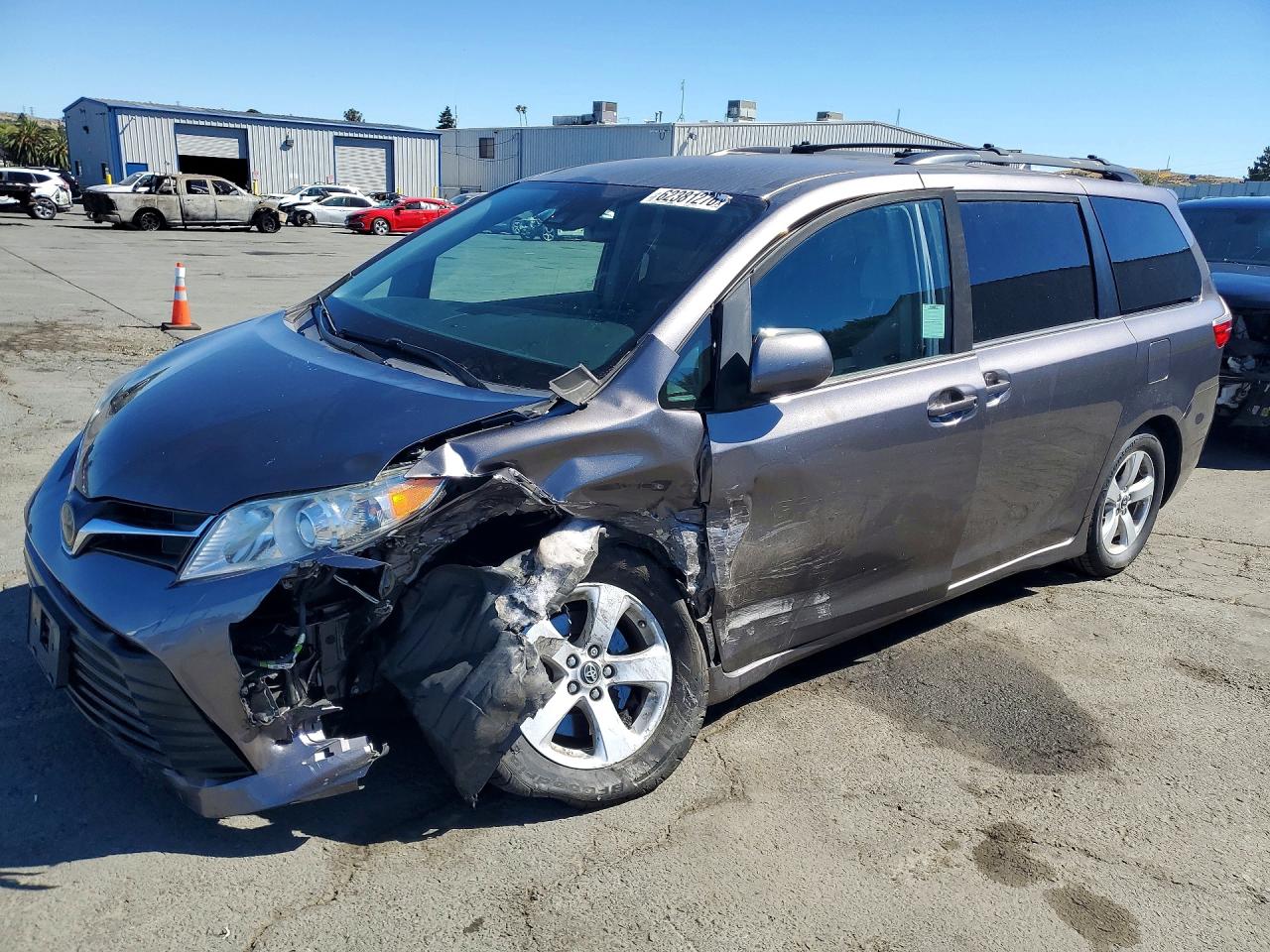 2020 TOYOTA SIENNA LE