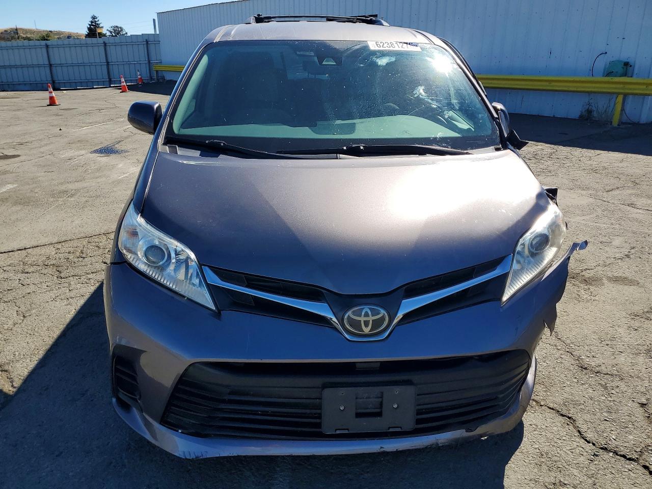 2020 TOYOTA SIENNA LE — снимка 5