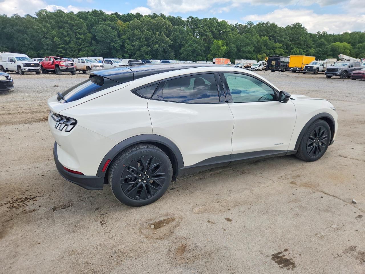 2025 FORD MUSTANG MACH-E SELECT — снимка 3