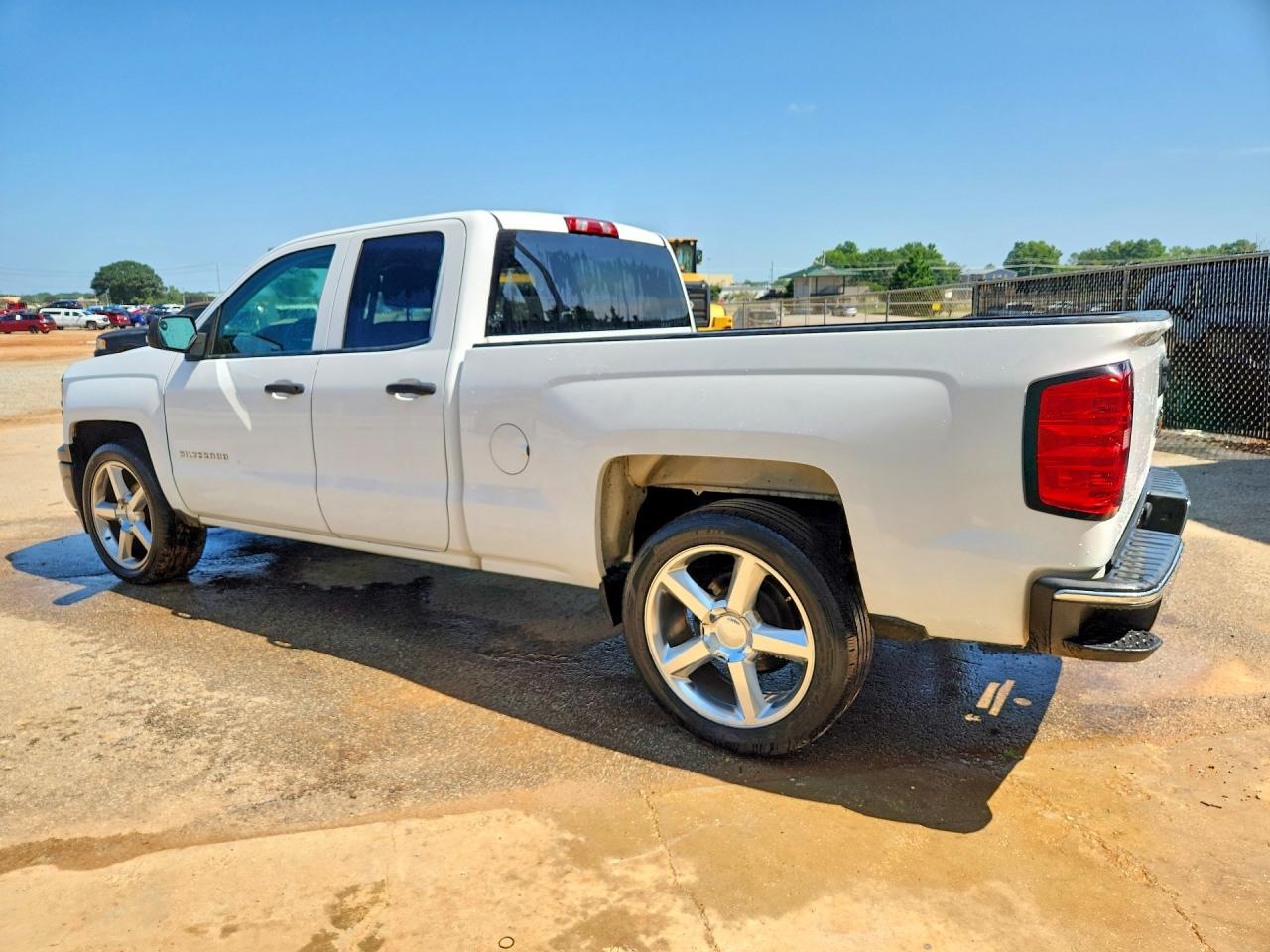 2015 CHEVROLET SILVERADO C1500 — снимка 2
