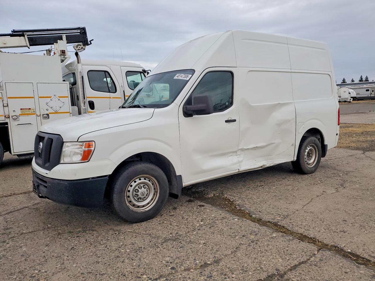 2016 NISSAN NV 2500 HD S