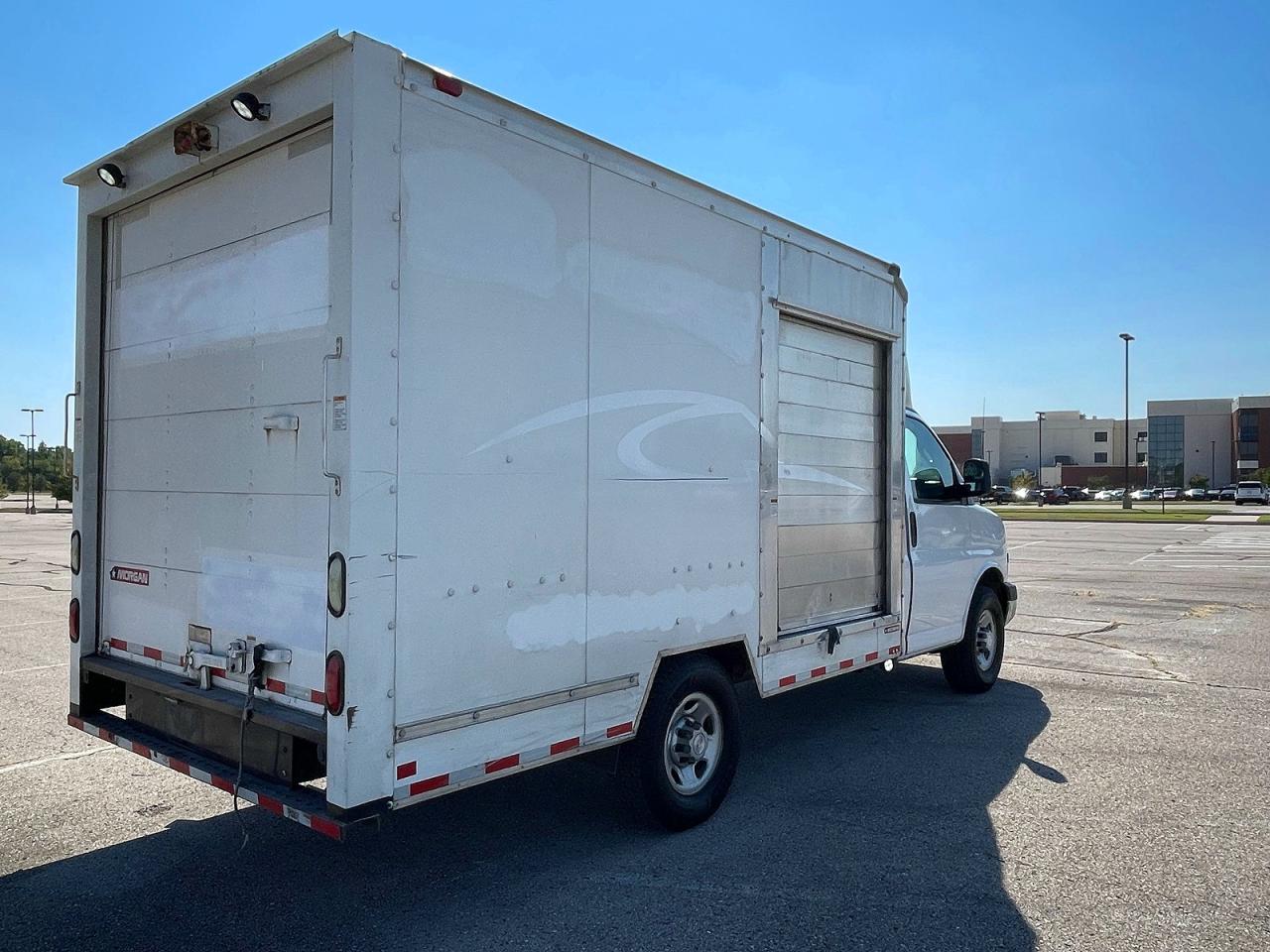 2019 CHEVROLET EXPRESS G3500 — снимка 4
