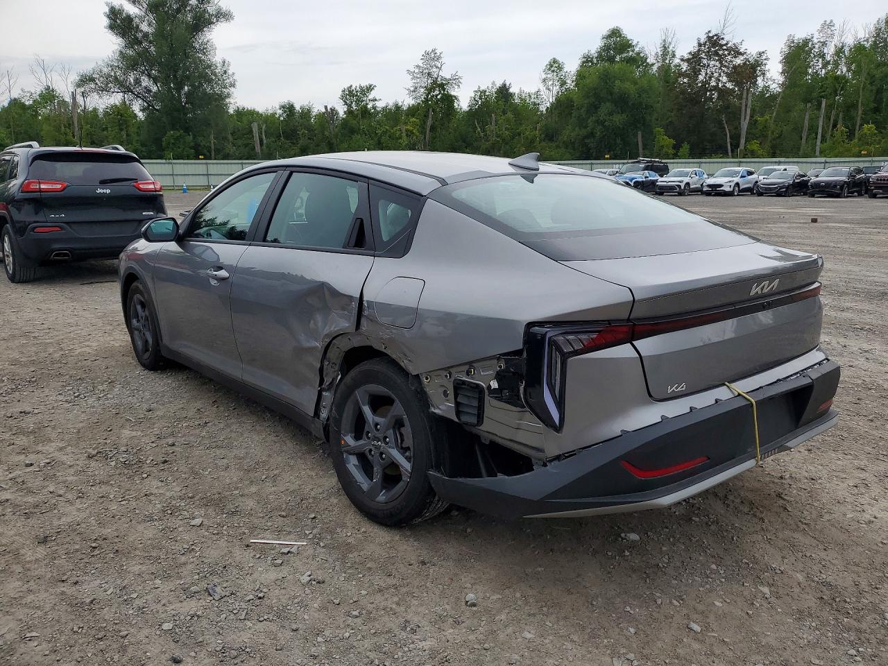 2025 KIA K4 LXS — снимка 2