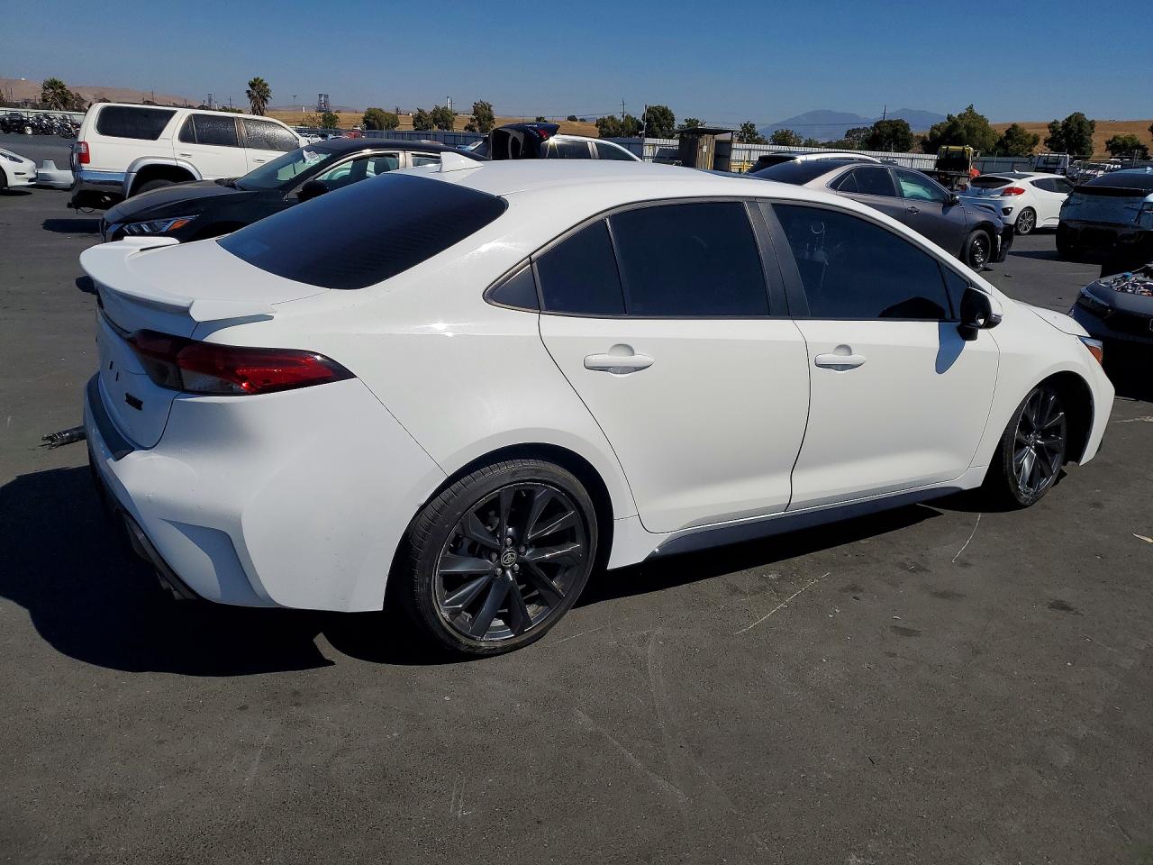 2024 TOYOTA COROLLA XSE — снимка 3