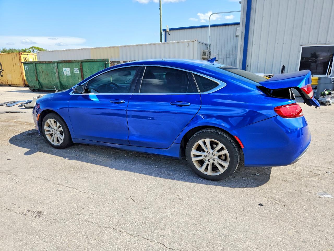 2017 CHRYSLER 200 LIMITED — снимка 2