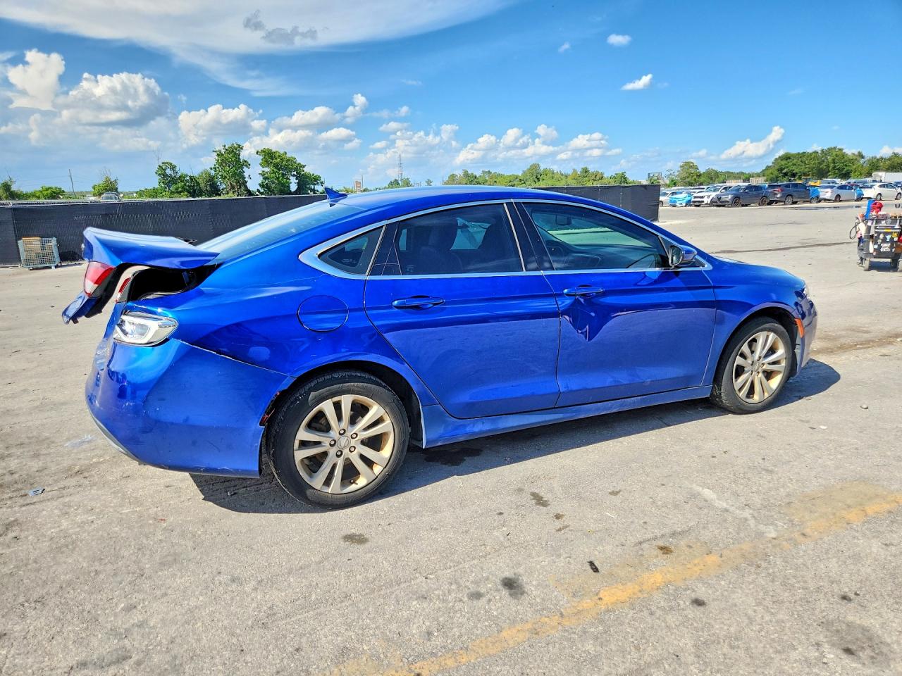 2017 CHRYSLER 200 LIMITED — снимка 3