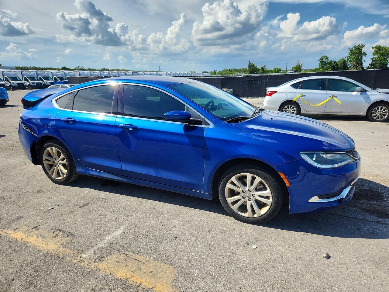 2017 CHRYSLER 200 LIMITED — снимка 4