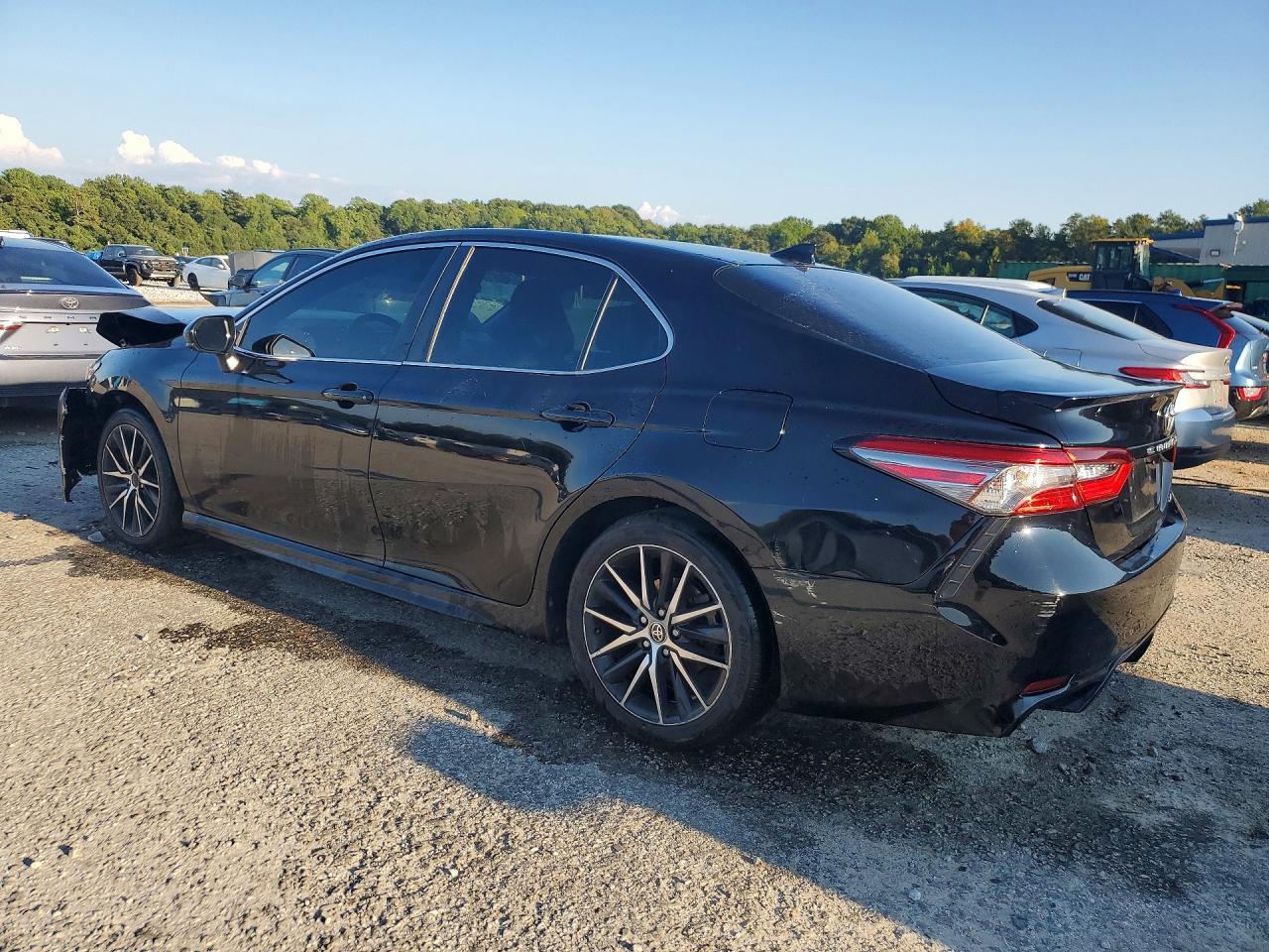 2021 TOYOTA CAMRY SE — снимка 2
