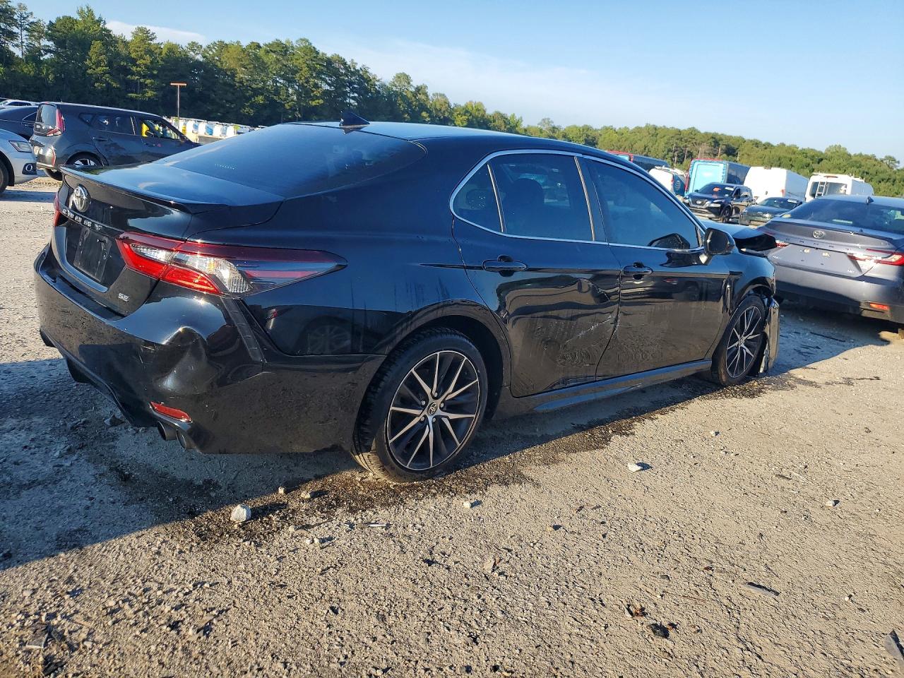 2021 TOYOTA CAMRY SE — снимка 3