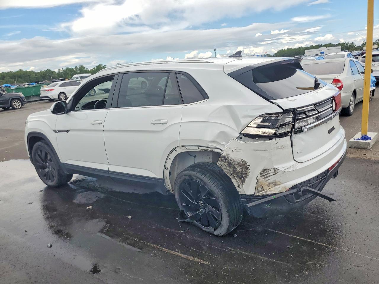 2026 VOLKSWAGEN ATLAS CROSS SPORT SE — снимка 2