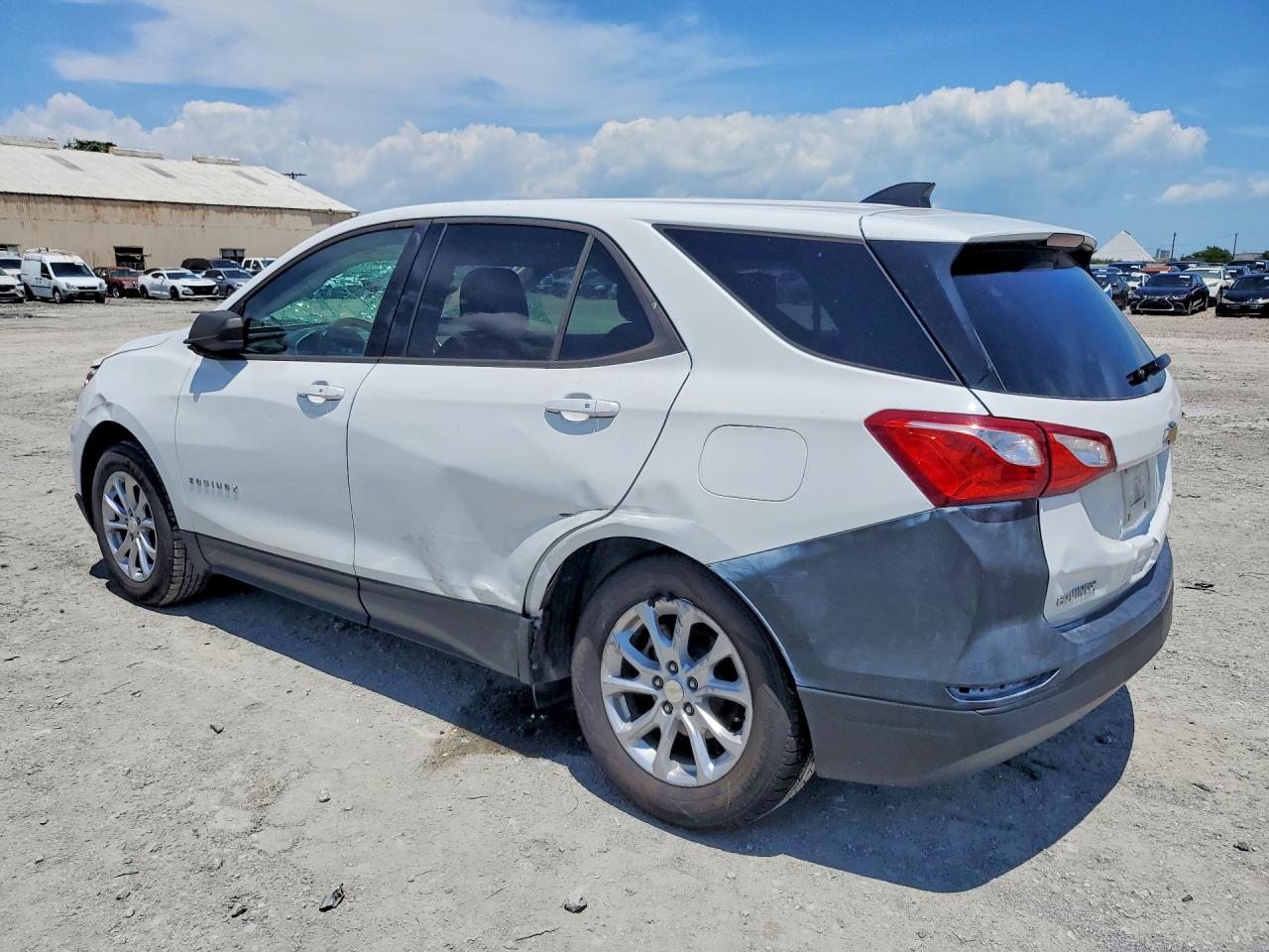 2019 CHEVROLET EQUINOX LS — снимка 2