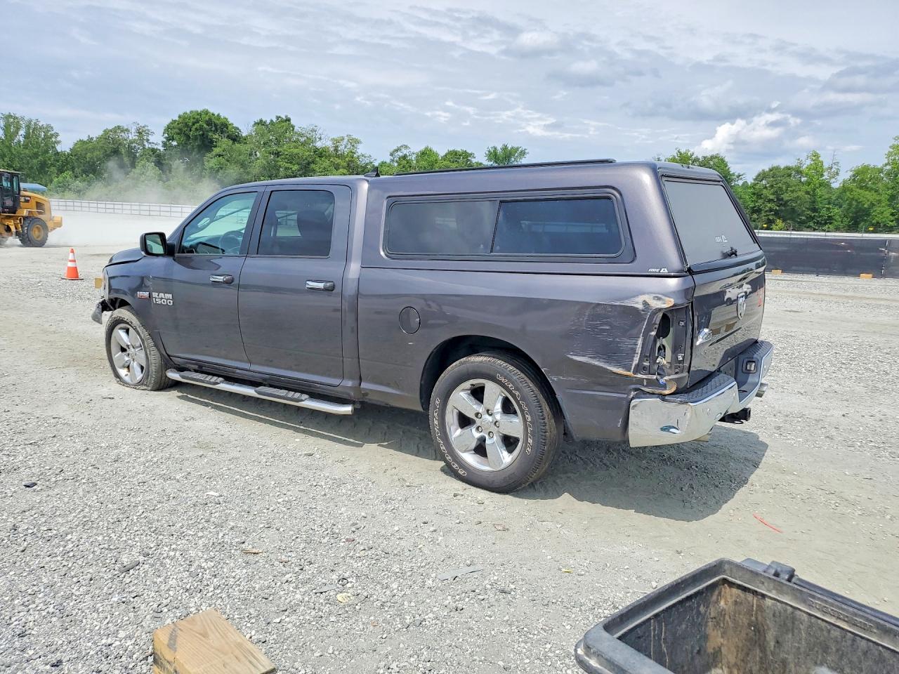 2018 RAM 1500 SLT — снимка 2