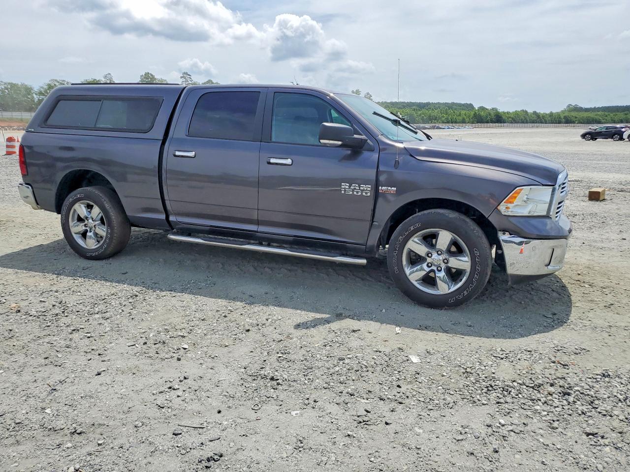 2018 RAM 1500 SLT — снимка 4