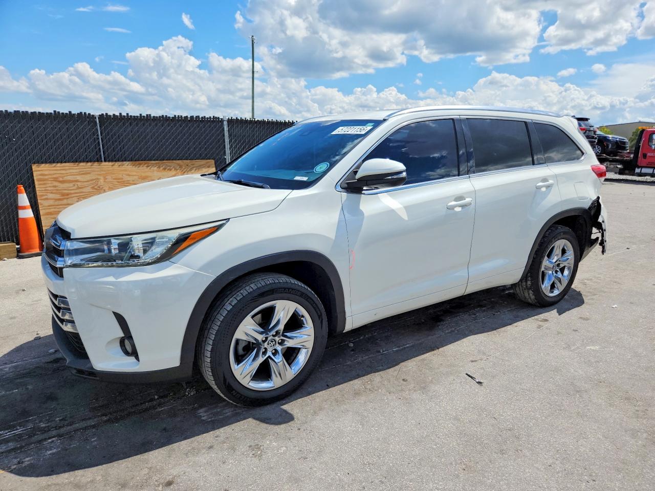 2018 TOYOTA HIGHLANDER LIMITED