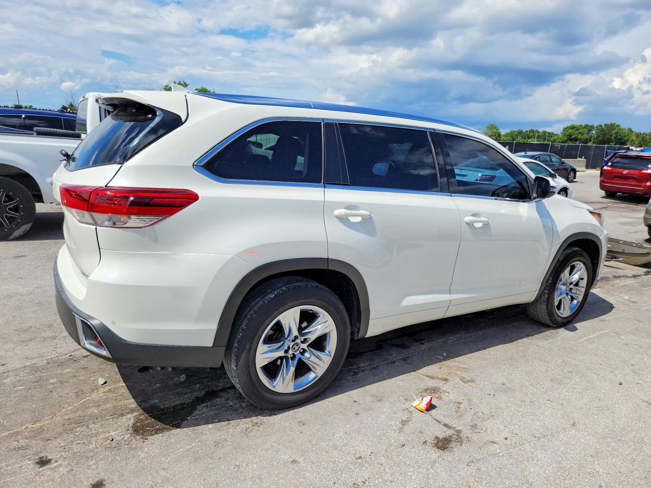 2018 TOYOTA HIGHLANDER LIMITED — снимка 3