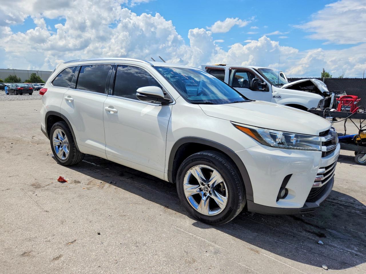 2018 TOYOTA HIGHLANDER LIMITED — снимка 4