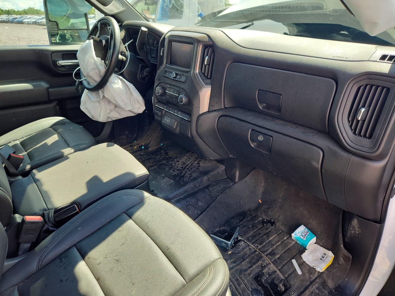 2025 CHEVROLET SILVERADO C2500 HEAVY DUTY — снимка 5