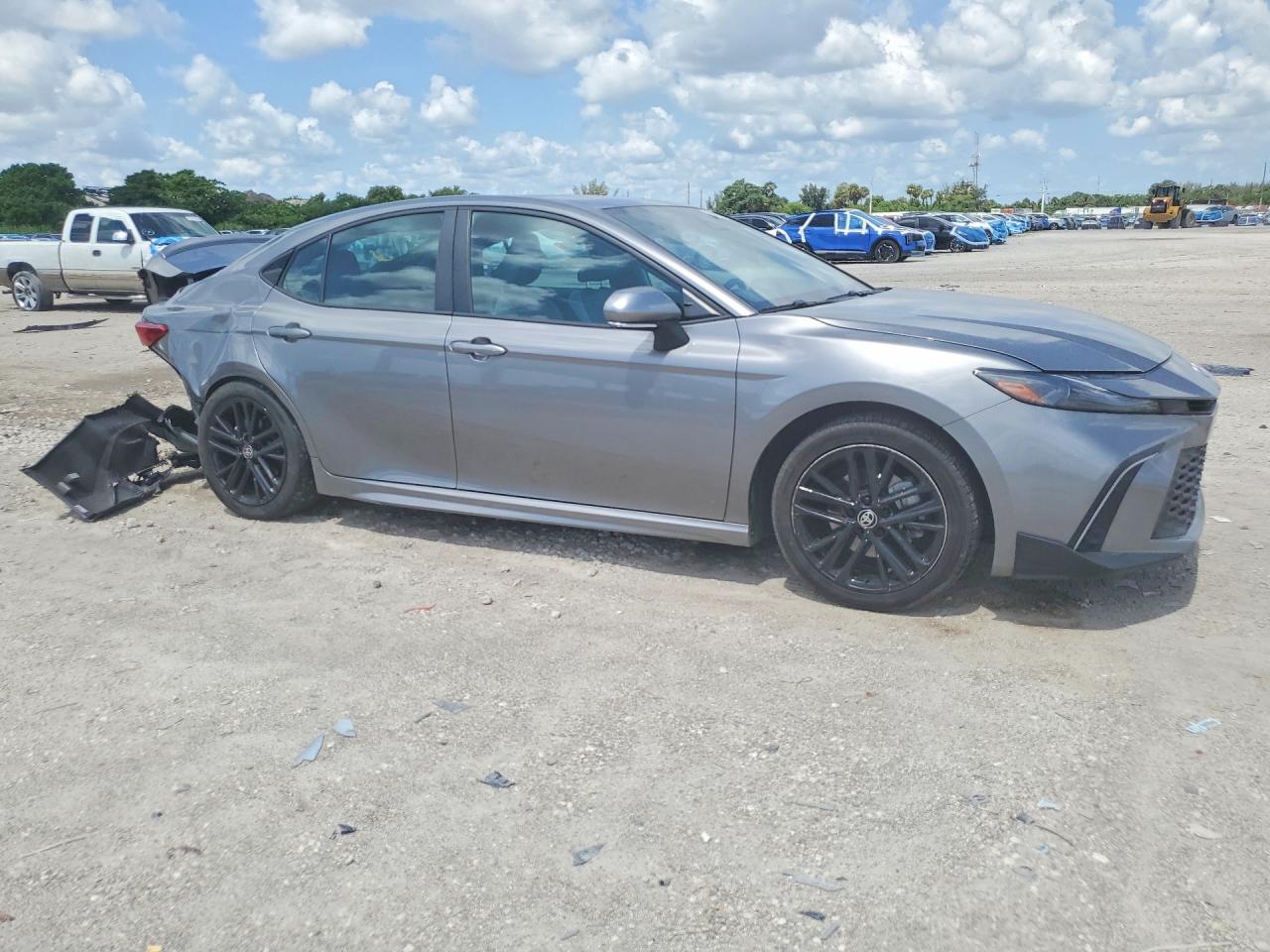 2025 TOYOTA CAMRY SE — снимка 4