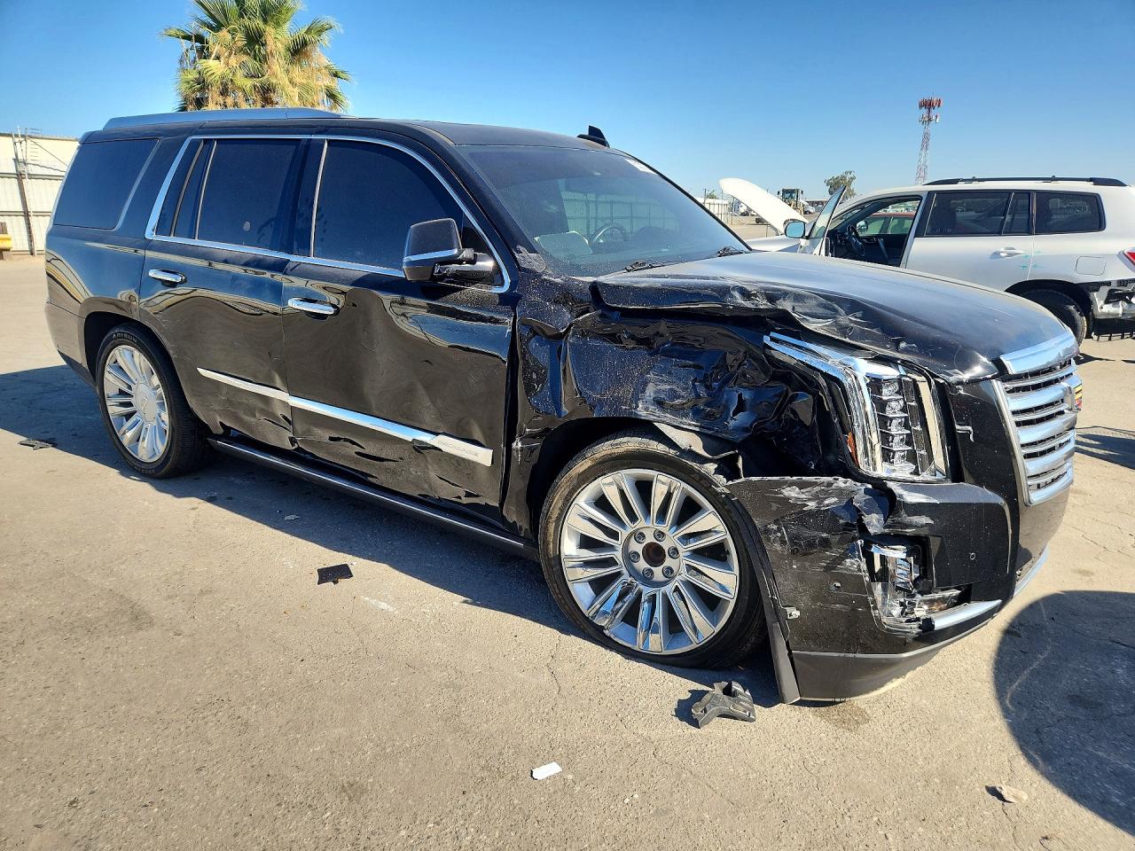 2017 CADILLAC ESCALADE PLATINUM — снимка 4