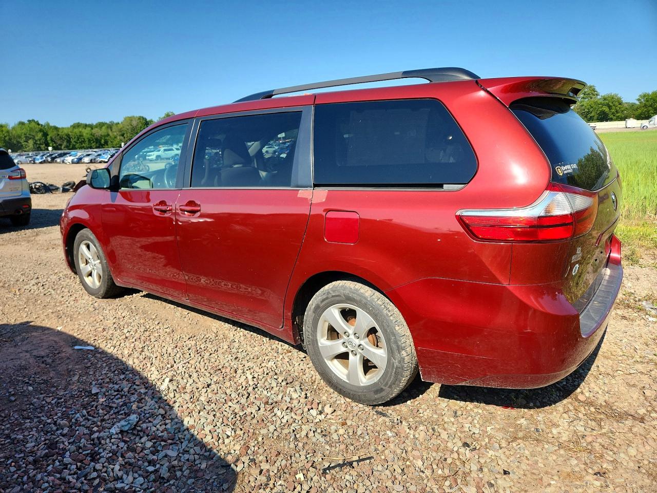 2016 TOYOTA SIENNA LE — снимка 2