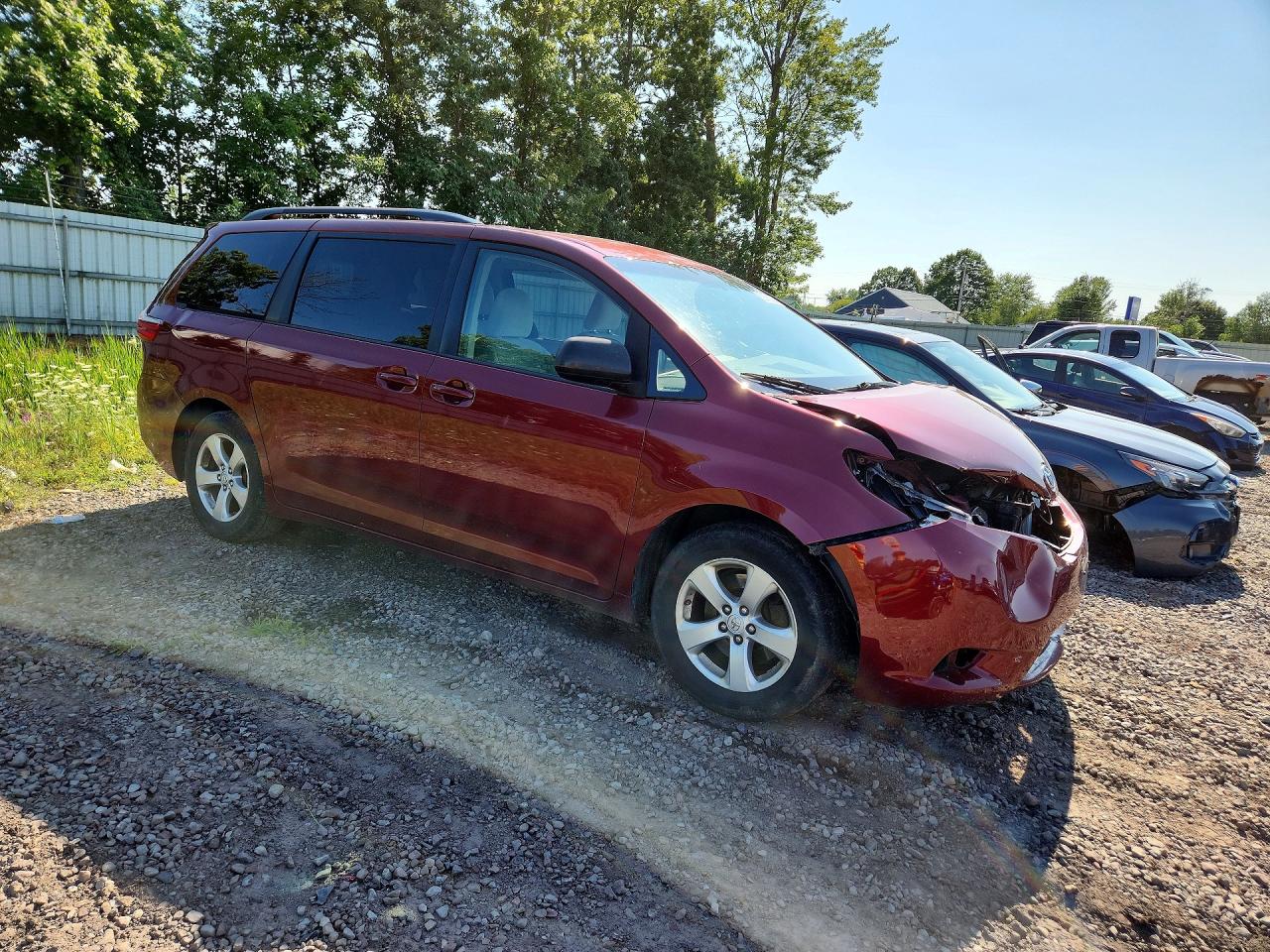 2016 TOYOTA SIENNA LE — снимка 4