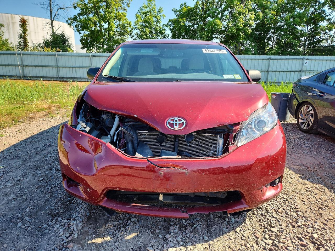 2016 TOYOTA SIENNA LE — снимка 5
