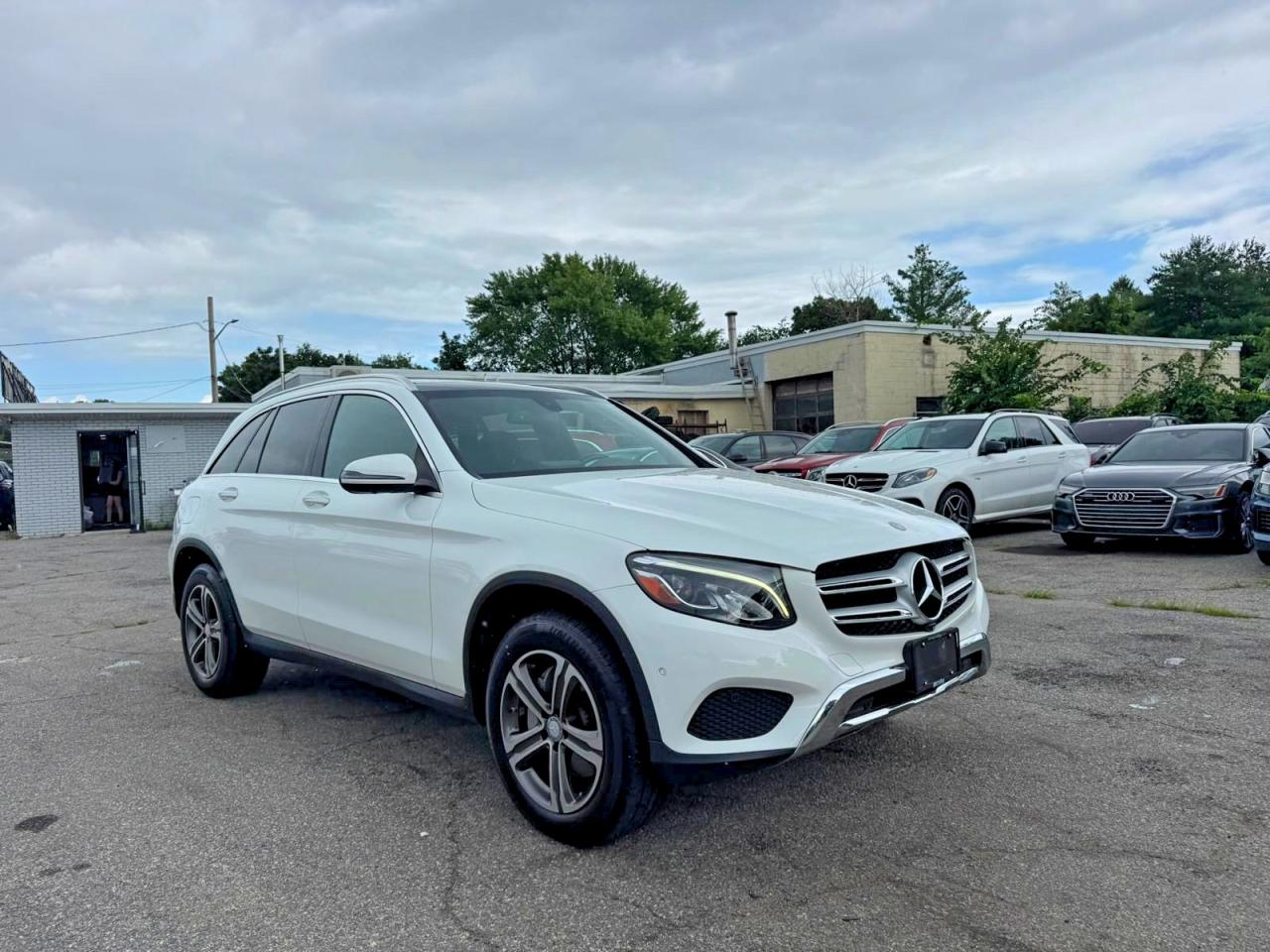 2017 MERCEDES-BENZ GLC 300 4MATIC
