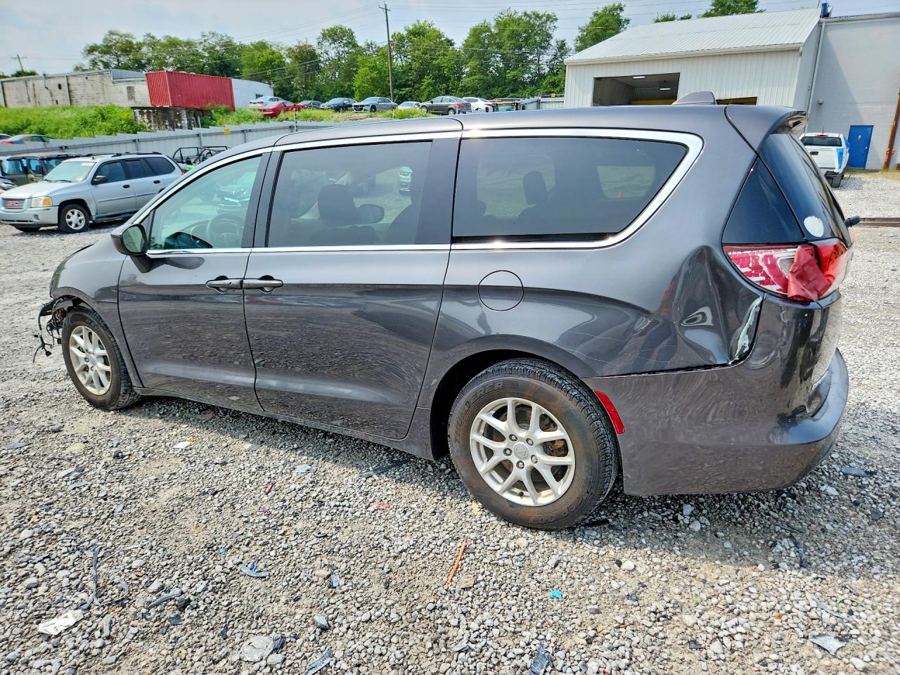 2017 CHRYSLER PACIFICA LX — снимка 2