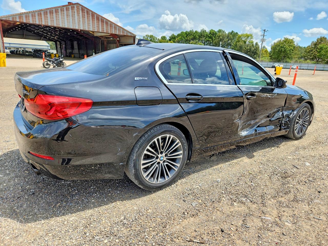 2019 BMW 530E — снимка 3