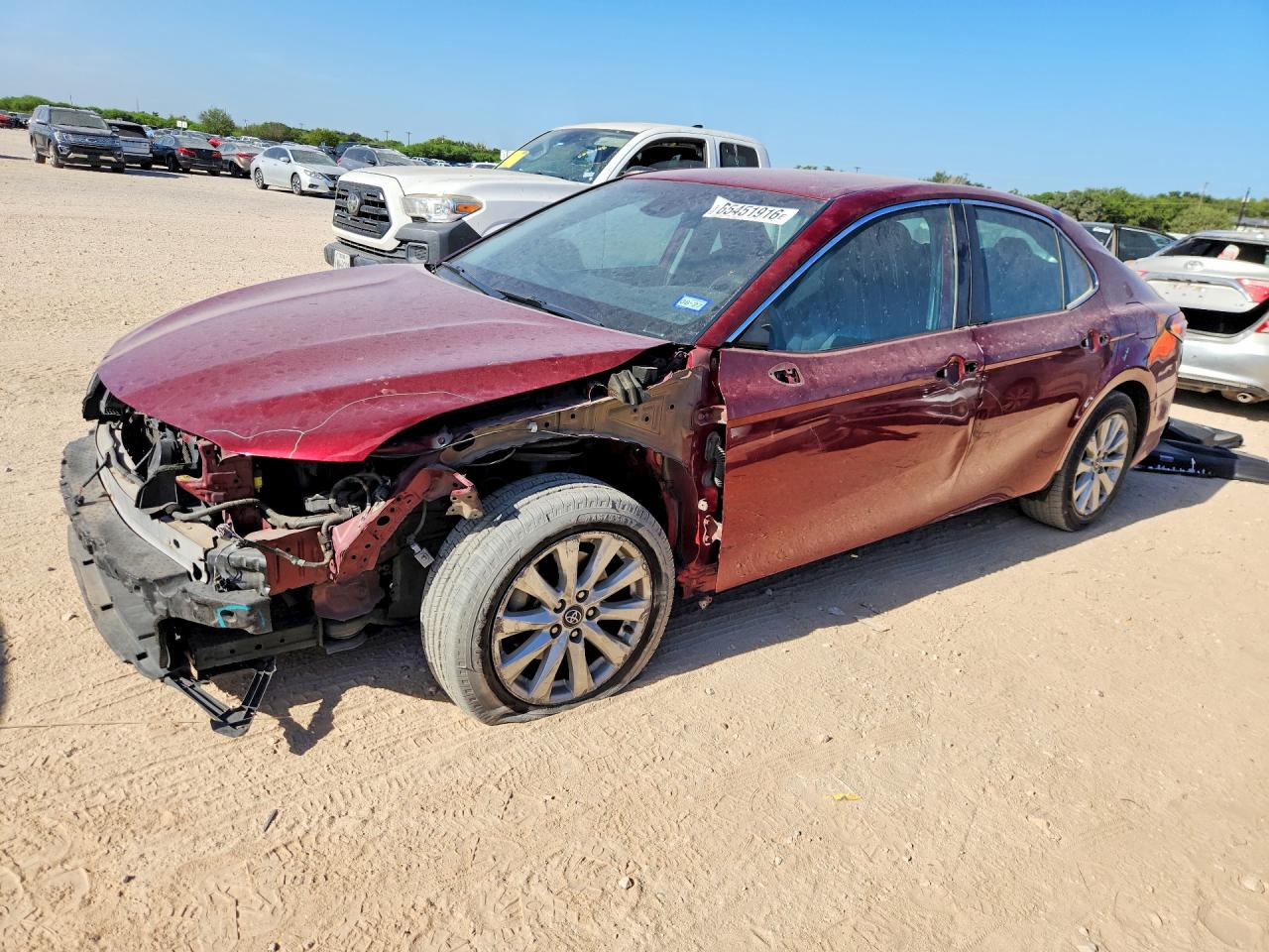 2019 TOYOTA CAMRY LE
