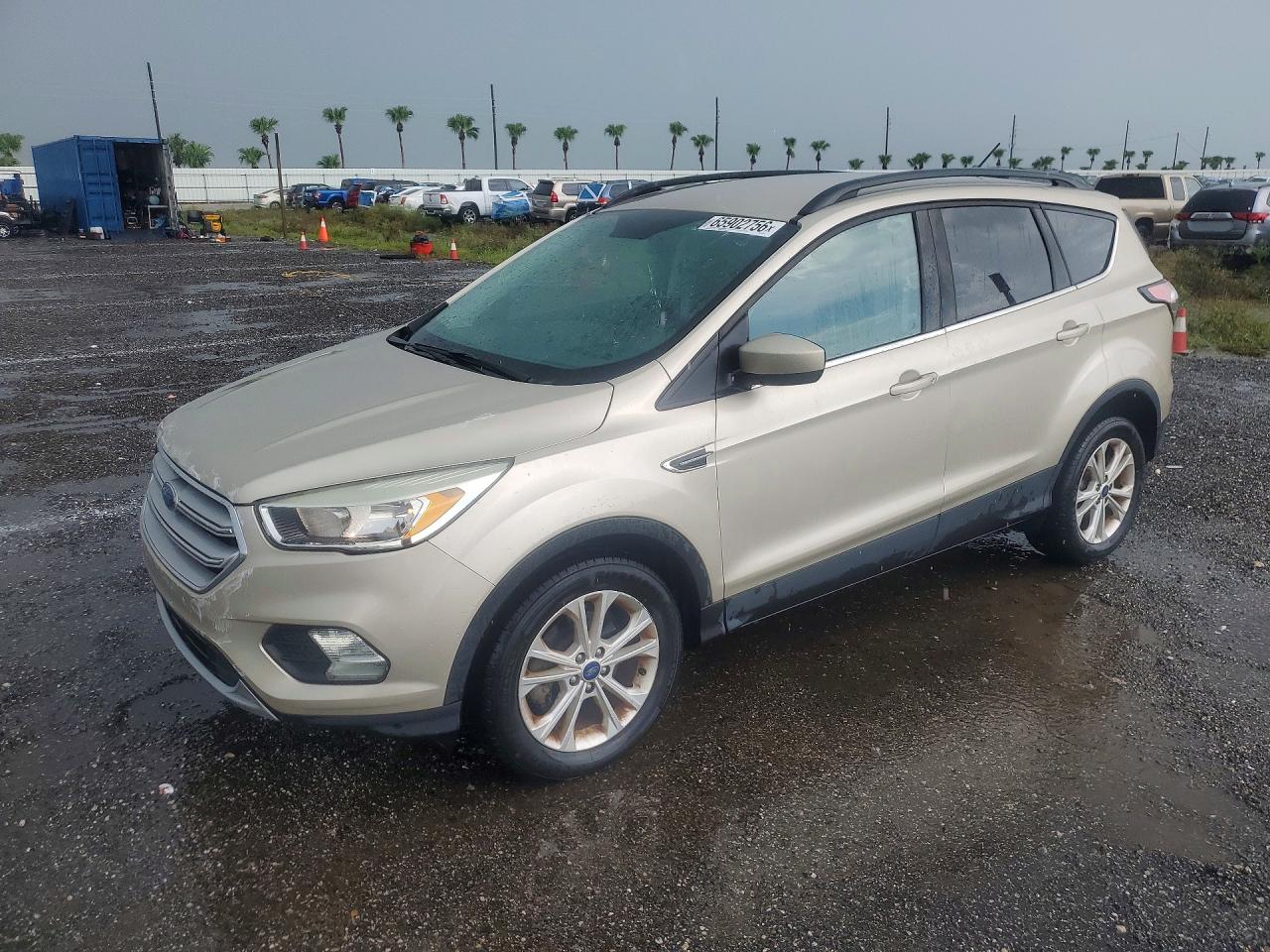2018 FORD ESCAPE SE