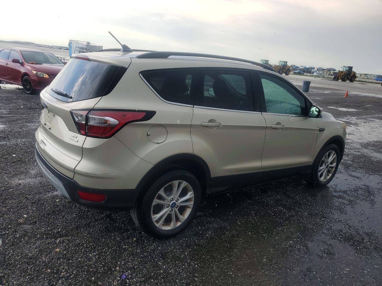 2018 FORD ESCAPE SE — снимка 3