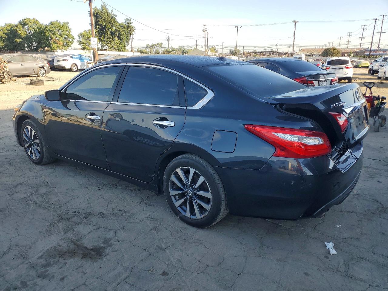 2017 NISSAN ALTIMA 2.5 SV — снимка 2
