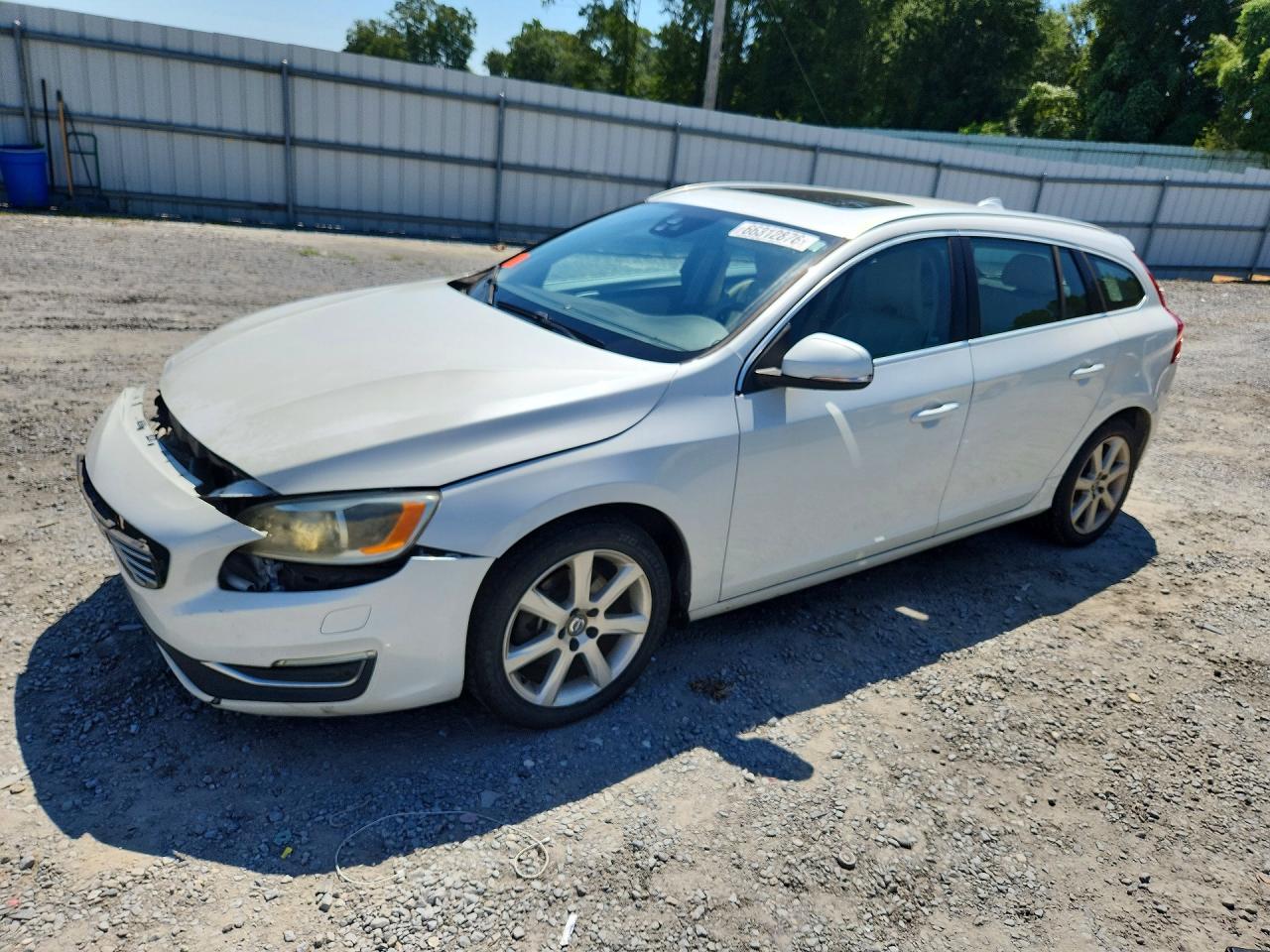 2017 VOLVO V60 T5 PLATINUM
