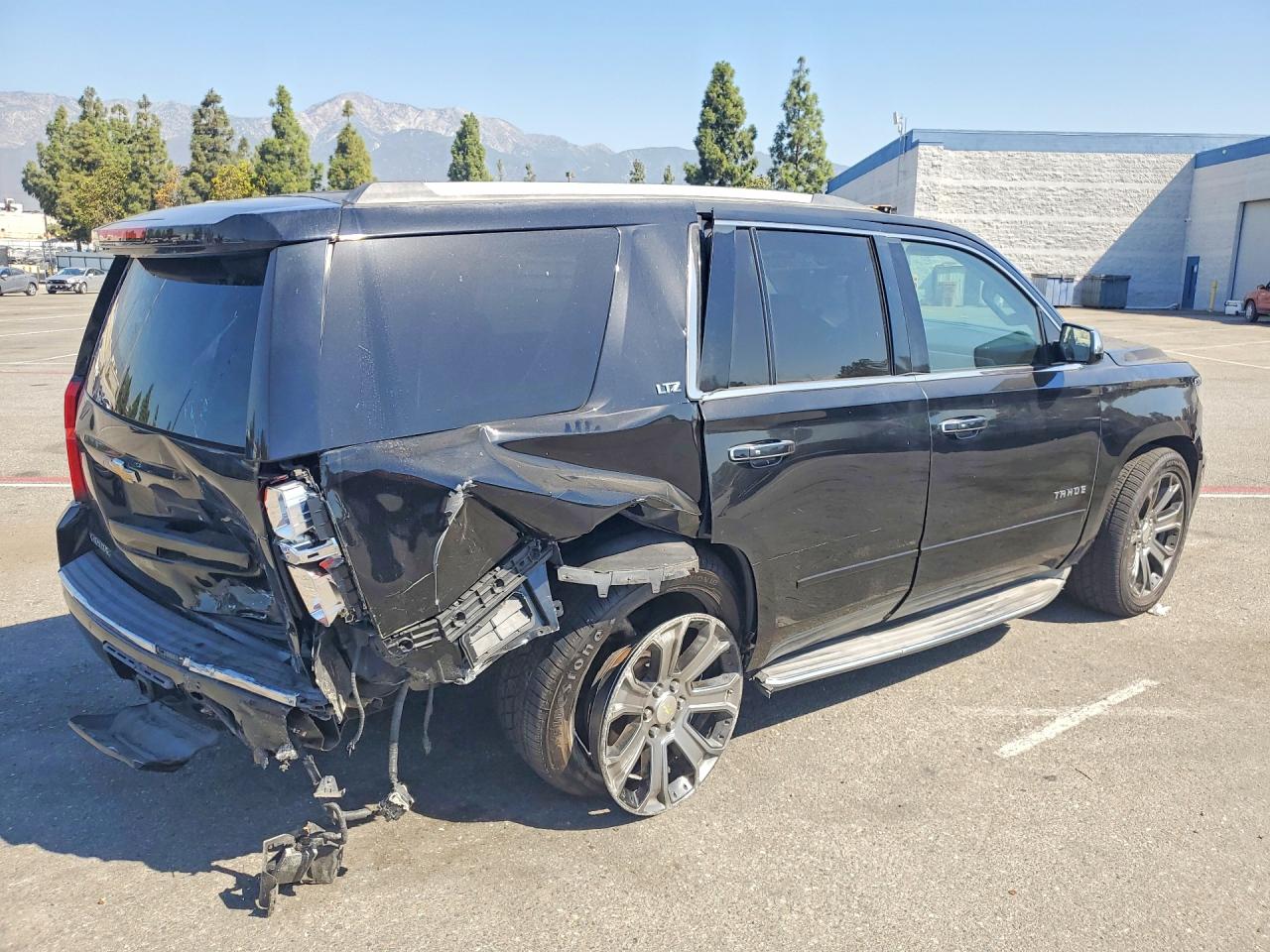 2015 CHEVROLET TAHOE C1500 LTZ — снимка 3