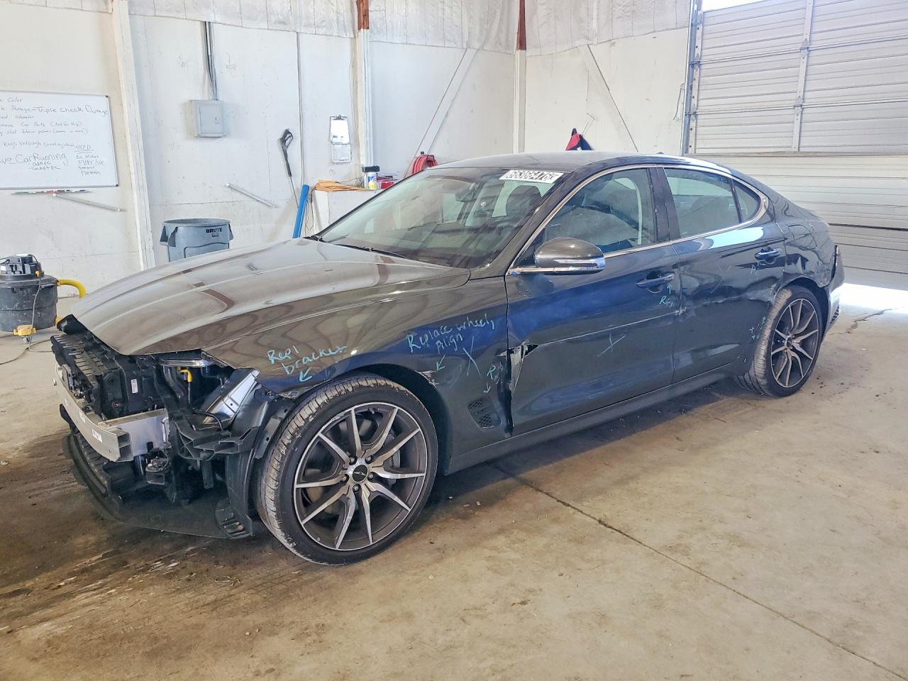 2026 GENESIS G70 2.5T STANDARD