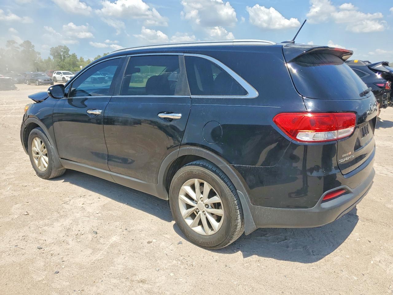 2017 KIA SORENTO LX — снимка 2
