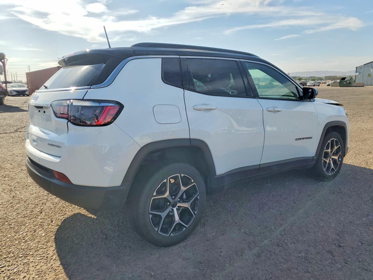 2025 JEEP COMPASS LIMITED — снимка 3
