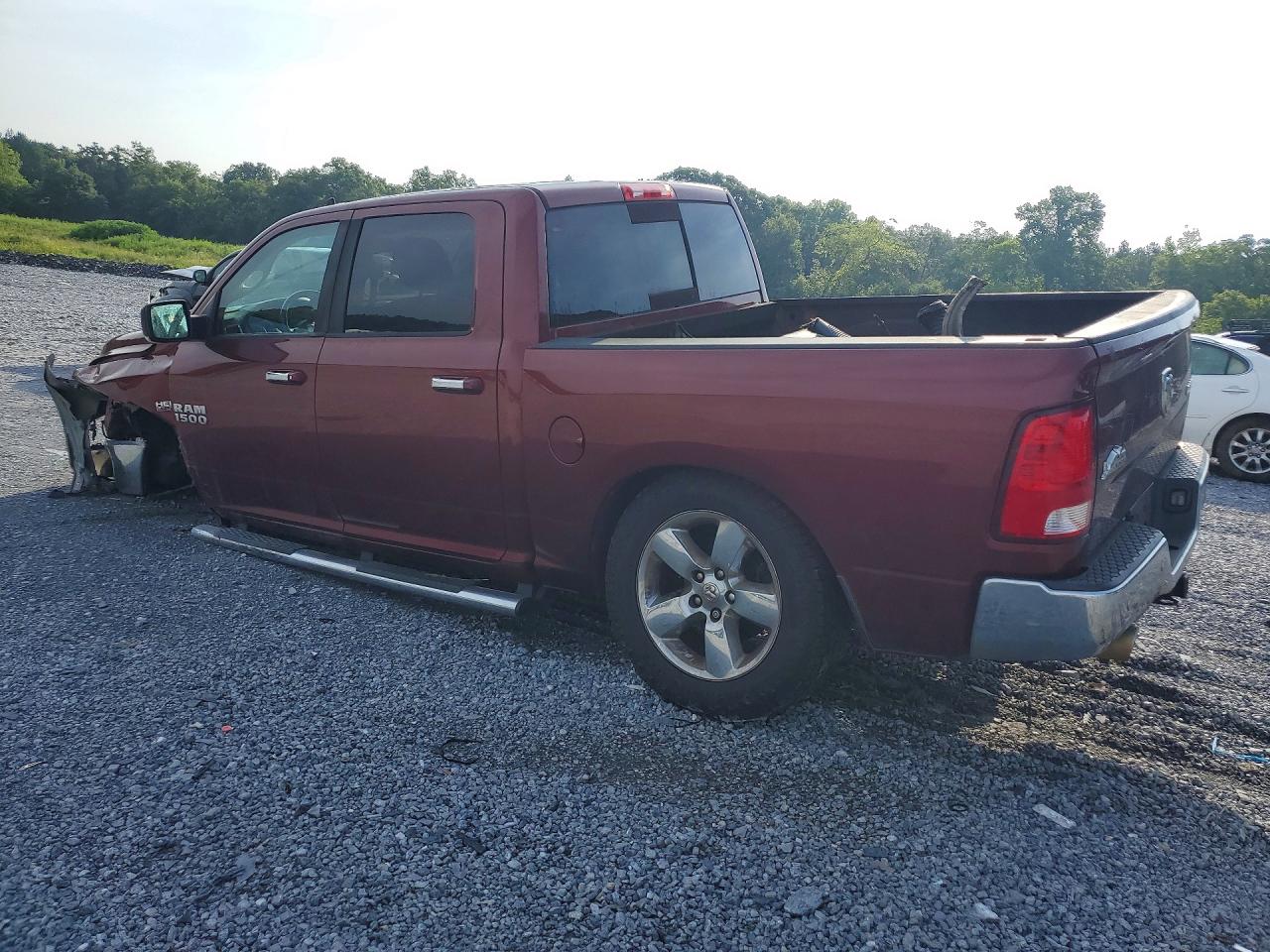 2017 RAM 1500 SLT — снимка 2