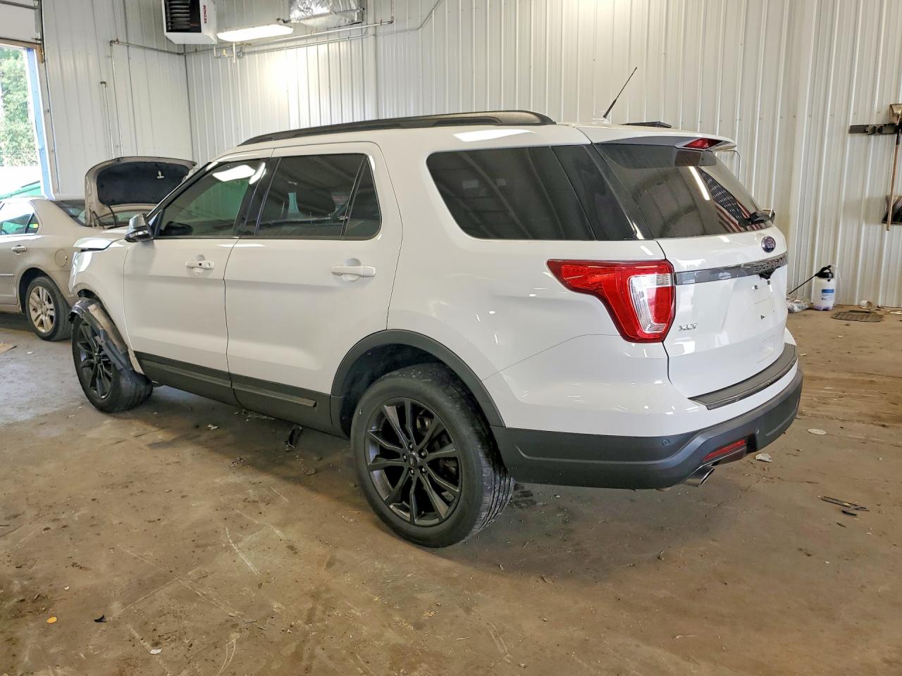 2018 FORD EXPLORER XLT — снимка 2