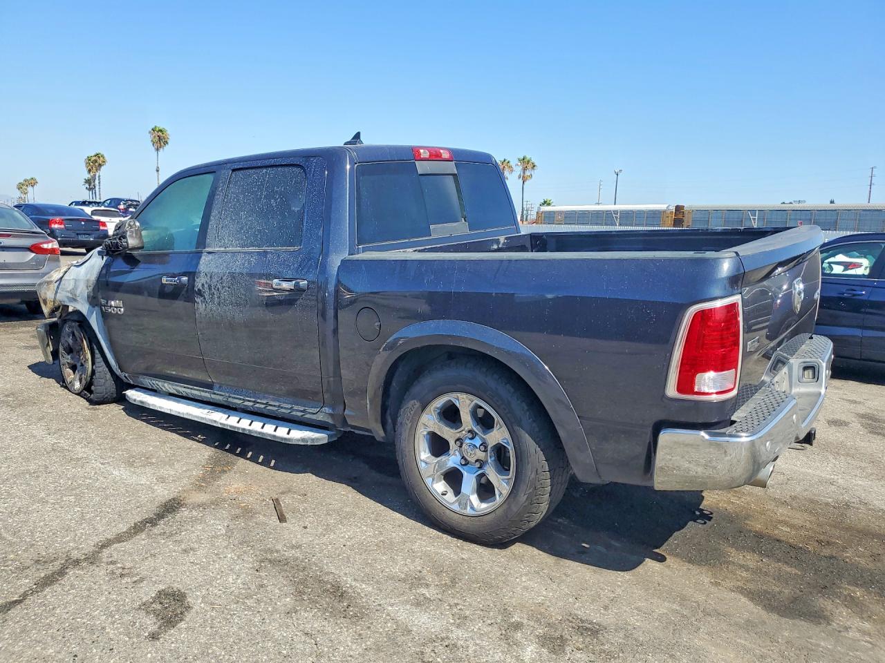 2017 RAM 1500 LARAMIE — снимка 2