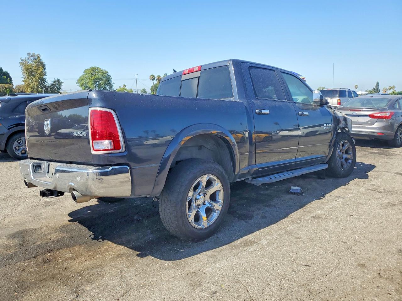 2017 RAM 1500 LARAMIE — снимка 3