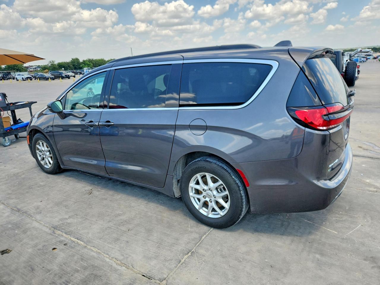 2022 CHRYSLER PACIFICA TOURING L — снимка 2