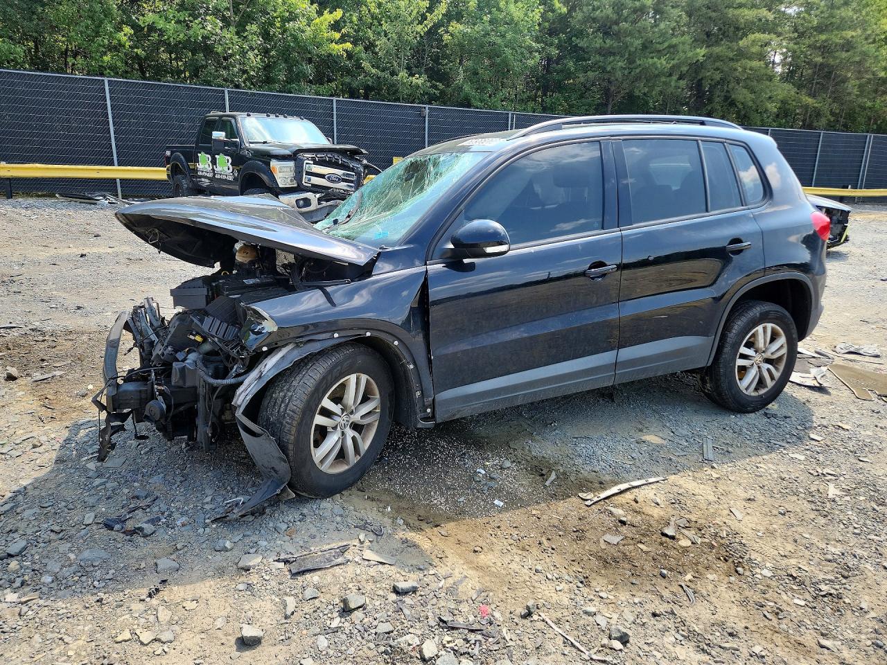 2017 VOLKSWAGEN TIGUAN S