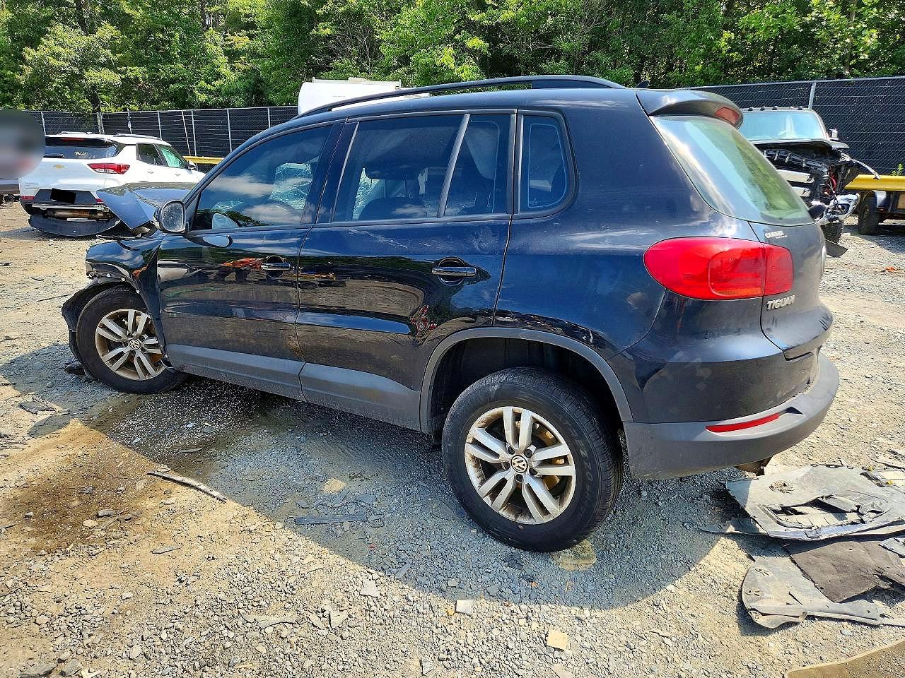 2017 VOLKSWAGEN TIGUAN S — снимка 2